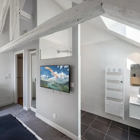 La Maison Du 134 Hébergement de vacances Talloires